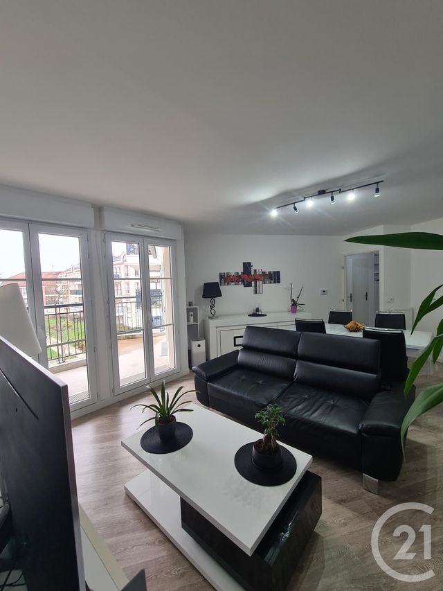 Appartement F2 à louer - 2 pièces - 44.82 m2 - LE PLESSIS BELLEVILLE - 60 - PICARDIE - Century 21 Gp Immobilier