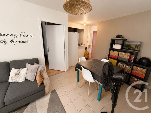 Appartement F2 bis à vendre - 3 pièces - 47.0 m2 - DAMMARTIN EN GOELE - 77 - ILE-DE-FRANCE - Century 21 Gp Immobilier