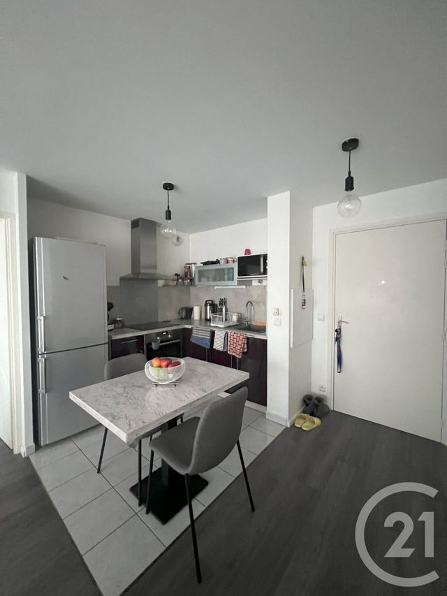 Appartement F2 à vendre - 2 pièces - 41.2 m2 - MEAUX - 77 - ILE-DE-FRANCE - Century 21 Gp Immobilier