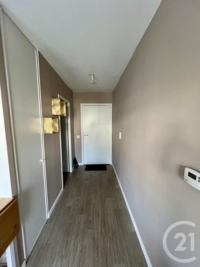 Appartement Studio à louer - 1 pièce - 23.87 m2 - MEAUX - 77 - ILE-DE-FRANCE - Century 21 Gp Immobilier
