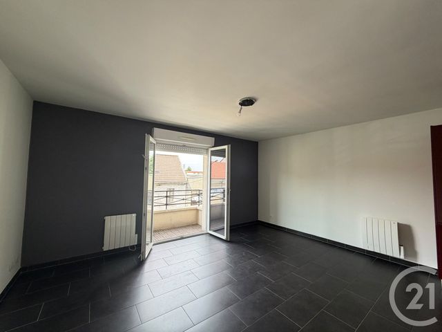 Appartement F2 à louer - 2 pièces - 41.04 m2 - VAUJOURS - 93 - ILE-DE-FRANCE - Century 21 Gp Immobilier