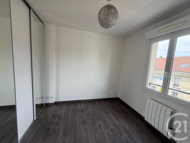 Appartement F2 à louer - 2 pièces - 41.04 m2 - VAUJOURS - 93 - ILE-DE-FRANCE - Century 21 Gp Immobilier