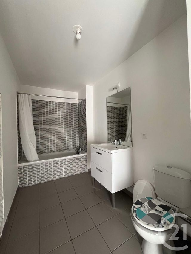 Appartement F1 à louer - 1 pièce - 29.37 m2 - NANTEUIL LE HAUDOUIN - 60 - PICARDIE - Century 21 Gp Immobilier