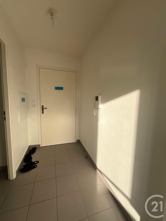Appartement F1 à louer - 1 pièce - 29.37 m2 - NANTEUIL LE HAUDOUIN - 60 - PICARDIE - Century 21 Gp Immobilier