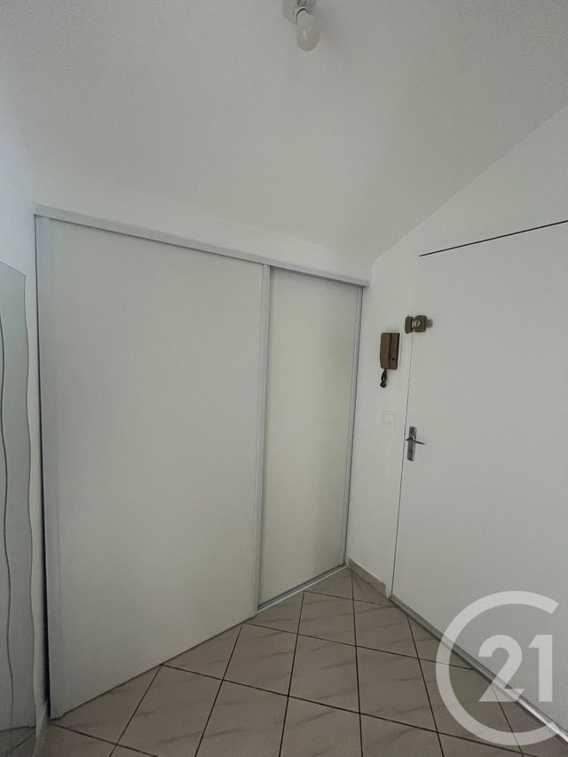 Appartement F2 à louer - 2 pièces - 38.23 m2 - LONGPERRIER - 77 - ILE-DE-FRANCE - Century 21 Gp Immobilier