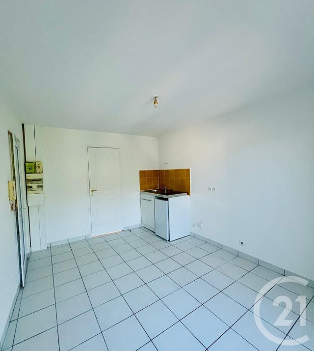 Appartement Studio à louer - 1 pièce - 17.3 m2 - PENCHARD - 77 - ILE-DE-FRANCE - Century 21 Gp Immobilier
