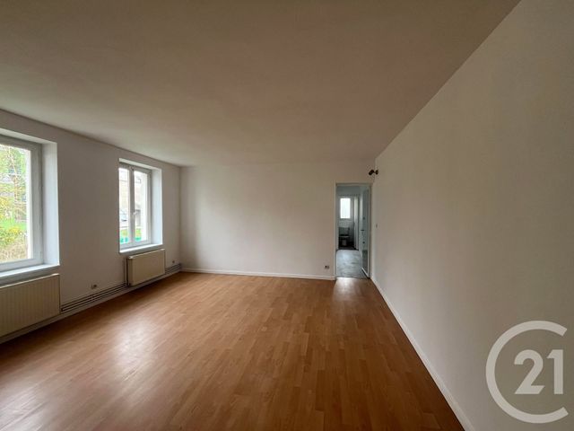 Appartement F2 à louer - 2 pièces - 52.6 m2 - LE PLESSIS BELLEVILLE - 60 - PICARDIE - Century 21 Gp Immobilier