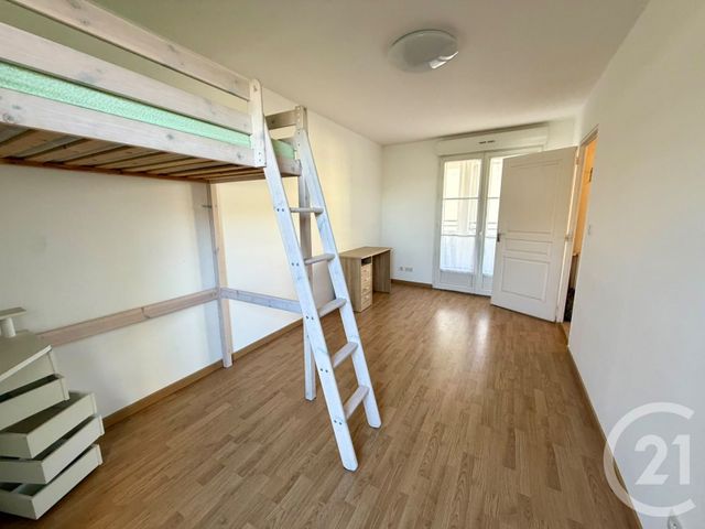 Appartement F3 à vendre - 3 pièces - 75.56 m2 - CREPY EN VALOIS - 60 - PICARDIE - Century 21 Gp Immobilier