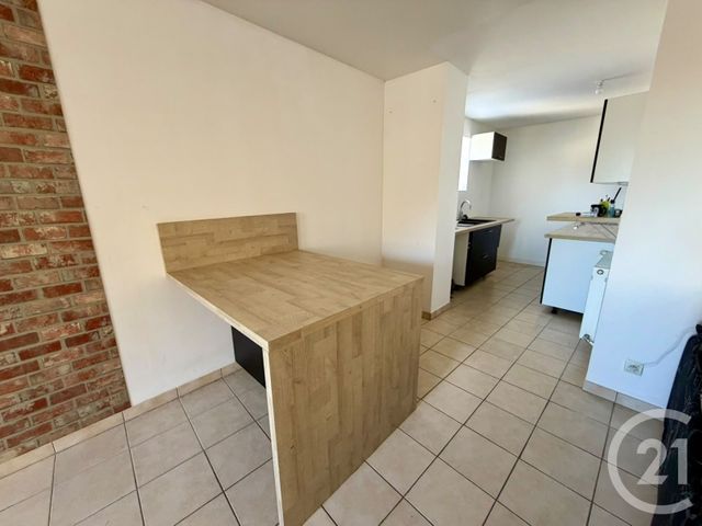 Appartement F3 à vendre - 3 pièces - 75.56 m2 - CREPY EN VALOIS - 60 - PICARDIE - Century 21 Gp Immobilier