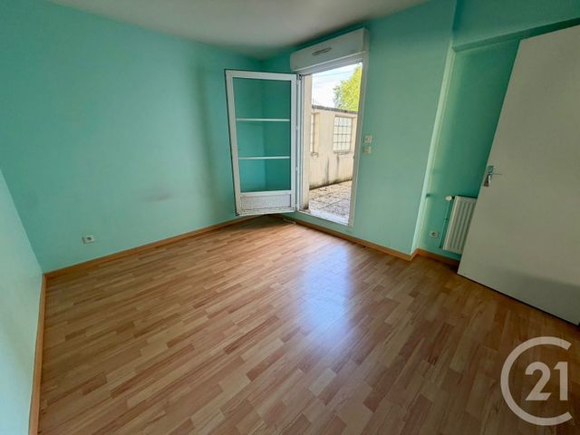 Appartement F3 à vendre - 3 pièces - 75.56 m2 - CREPY EN VALOIS - 60 - PICARDIE - Century 21 Gp Immobilier