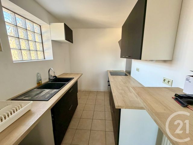 Appartement F3 à vendre - 3 pièces - 75.56 m2 - CREPY EN VALOIS - 60 - PICARDIE - Century 21 Gp Immobilier