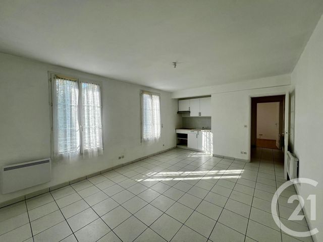 Appartement F2 à louer - 2 pièces - 38.38 m2 - DAMMARTIN EN GOELE - 77 - ILE-DE-FRANCE - Century 21 Gp Immobilier