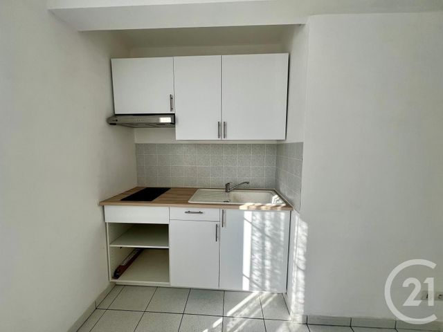 Appartement F2 à louer - 2 pièces - 38.38 m2 - DAMMARTIN EN GOELE - 77 - ILE-DE-FRANCE - Century 21 Gp Immobilier