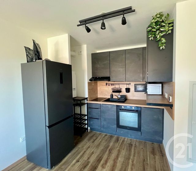 Appartement F2 à louer - 2 pièces - 38.67 m2 - LE PLESSIS BELLEVILLE - 60 - PICARDIE - Century 21 Gp Immobilier