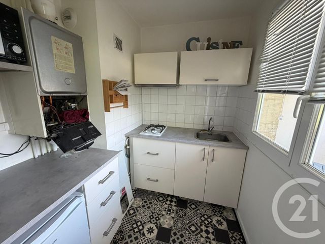Appartement Studio à louer - 1 pièce - 27.91 m2 - LE PLESSIS BELLEVILLE - 60 - PICARDIE - Century 21 Gp Immobilier